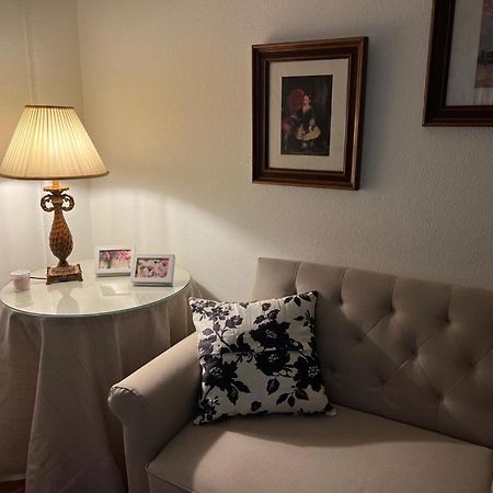 Apartamento Turistico R. Gonzalez Abreu 塞维利亚 外观 照片