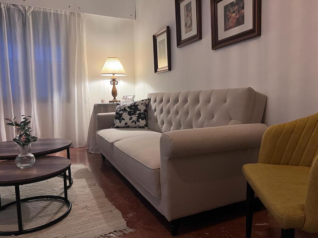 Apartamento Turistico R. Gonzalez Abreu 塞维利亚 外观 照片